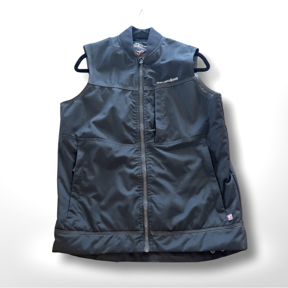 Alaska Outwear Brand GRUNDENS Ballast Insulated Vest. Size Small